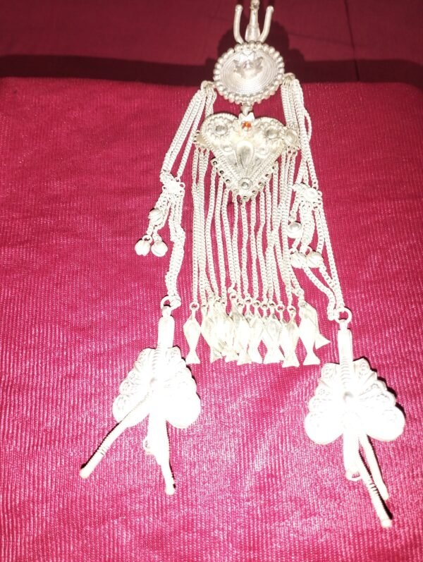 18ct Silver Kanta with Projapoti.